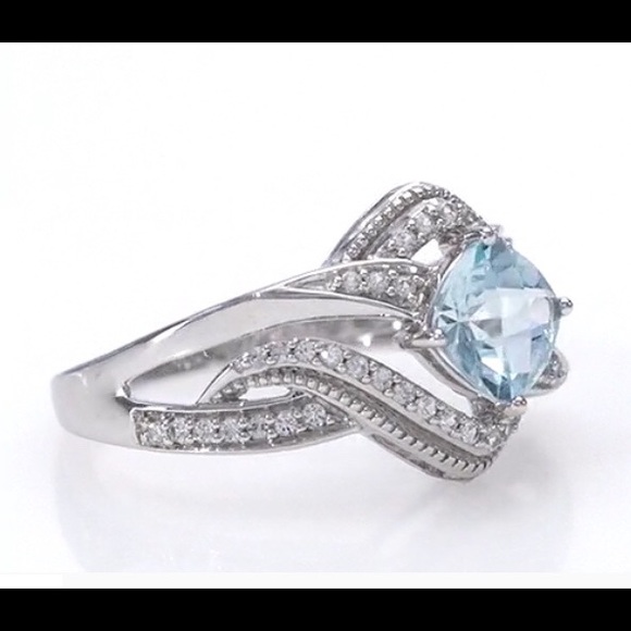 🌷 (925) SKY BLUE TOPAZ/ SAPPHIRE RING - Picture 3 of 6